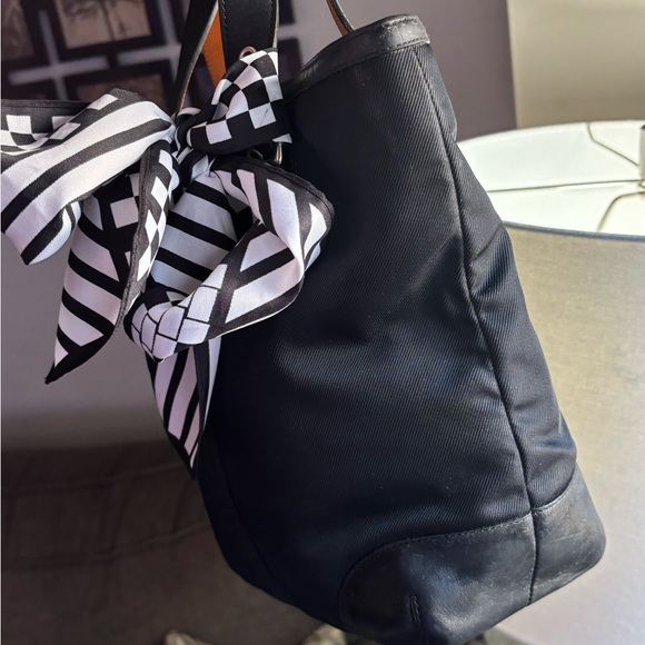 Authentic COACH 1941 (VINTAGE) leather/canvas zip top closure shoulder bag - Picture 10 of 11